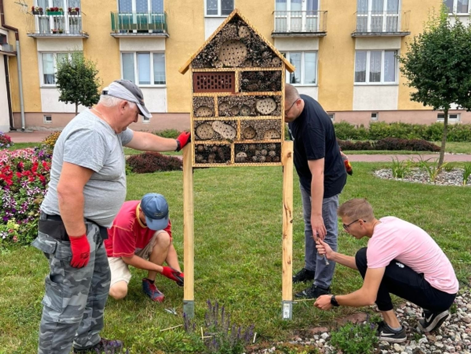 Hotele dla owadów Taki pomysł zrealizowali radzynianie