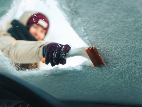 3 tysiące złotych mandatu za śnieg na samochodzie. Mandaty już się sypią