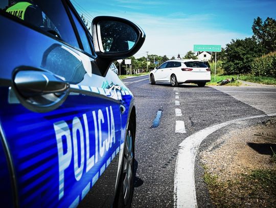 73-letnia rowerzystka w szpitalu po zderzeniu z oplem