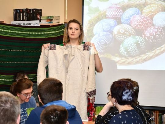 Na koniec było wyjadanie z wielkanocnego koszyczka