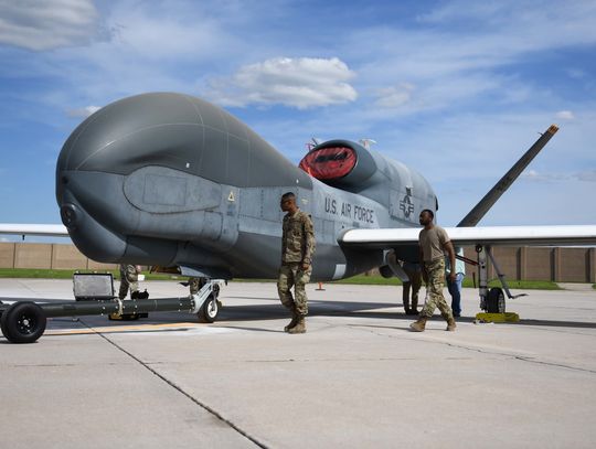 Wielki amerykański dron patroluje granicę z Białorusią