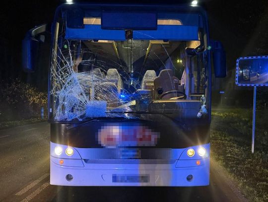 Autobus potrącił pieszego. Mężczyzna zmarł w szpitalu