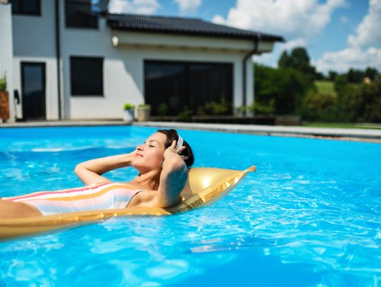 Basen sezonowy czy całoroczny? Który wybrać?