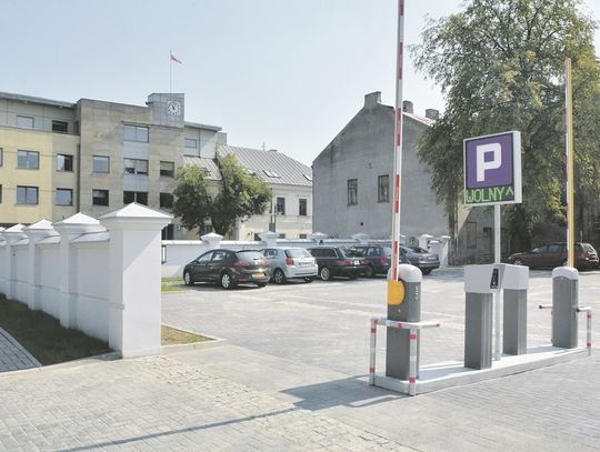 Biała Podlaska: Chcą uchwały o płatnym parkowaniu