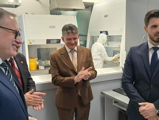 Biała Podlaska. Nowoczesny robot pomoże w przygotowaniu leków