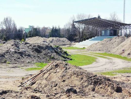 Biała Podlaska: Parking był za drogi, za boisko też chcą więcej