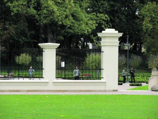 Biała Podlaska: Piją, śmiecą, hałasują?