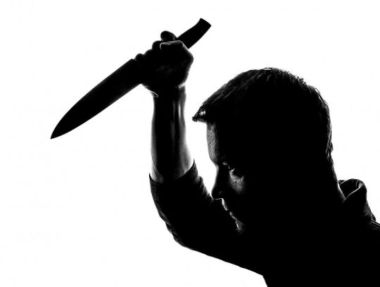 Biała Podlaska: "Po domu chodzi psychopata z nożem"