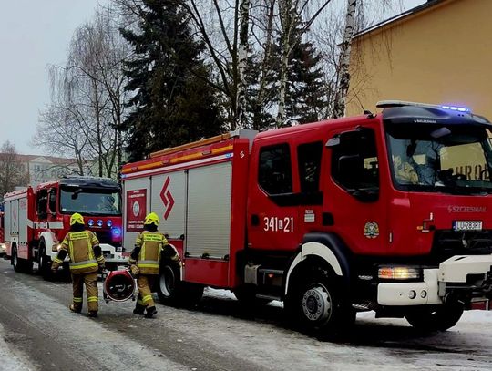 Biała Podlaska. Pożar w bloku przy ul. Chrobrego. Zaprószony ogień