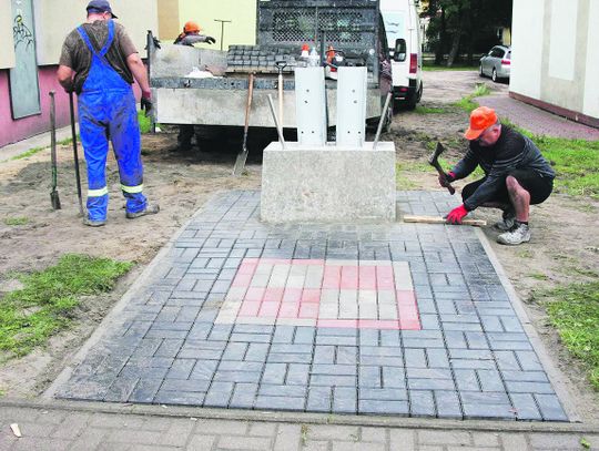 Biała Podlaska: Przy ul. Sidorskiej staną ośmiometrowe płaty samolotu