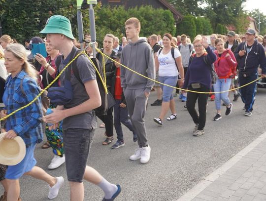 Biała Podlaska. Wyruszyli na pątniczy szlak [GALERIA ZDJĘĆ, FILM]