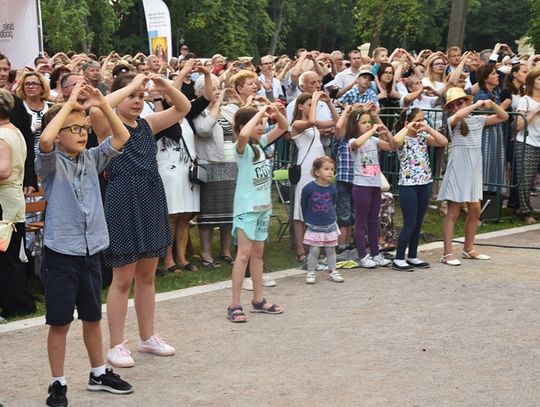 Biała Podlaska: Zawierzyli swoje rodziny Maryi [GALERIA]