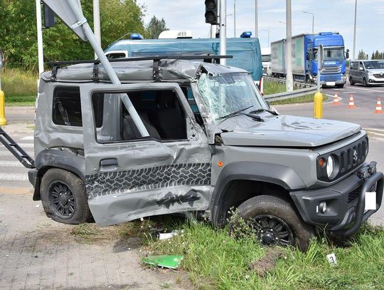 Biała Podlaska. Zderzenie suzuki ciężarówką