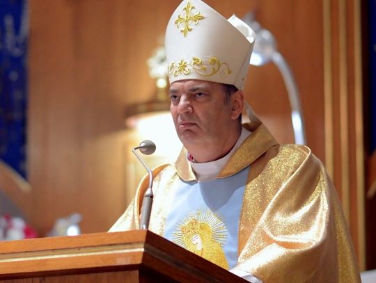 Biskup sosnowiecki odwołany. Domagali się tego wierni po głośnym skandalu w Dąbrowie