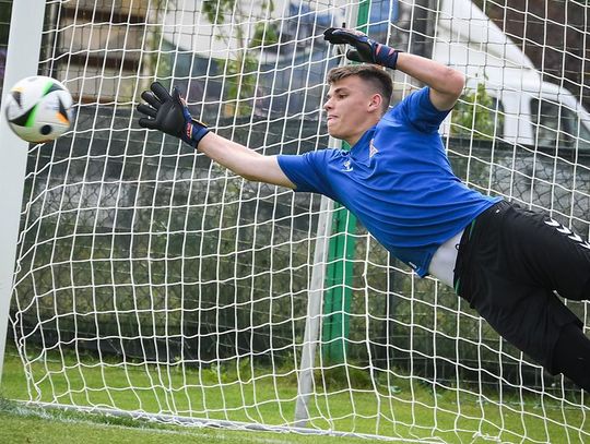 Bramkarz Motoru przymierzany do gry w Podlasiu