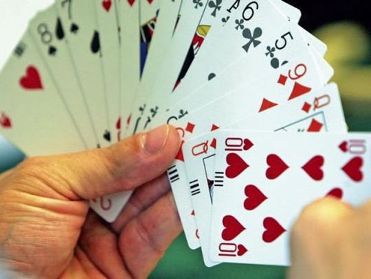 Brydż w Makulaturze