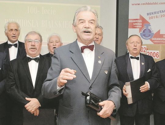 Chcą uhonorować wieloletniego dyrektora bialskiego liceum