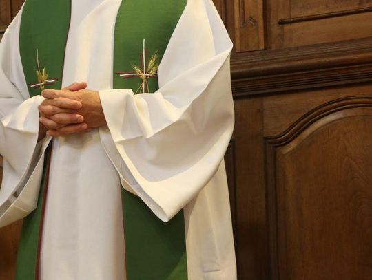 Chcą wypowiedzenia konkordatu. Za akcją stoi była gwiazda telewizji