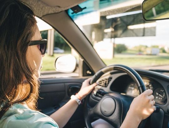 Chcesz jeździć jak najtaniej? Tankuj to paliwo