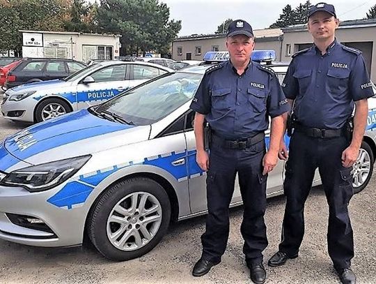 Chciał się utopić, policjanci zapobiegli tragedii