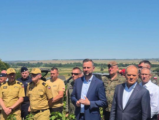 Na polu w Tarnawie Kolonii powstał krater o średnicy ok. 10 metrów i głębokości ponad 5 metrów, a odłamki maszyny zostały rozrzucone w promieniu aż 200 metrów.