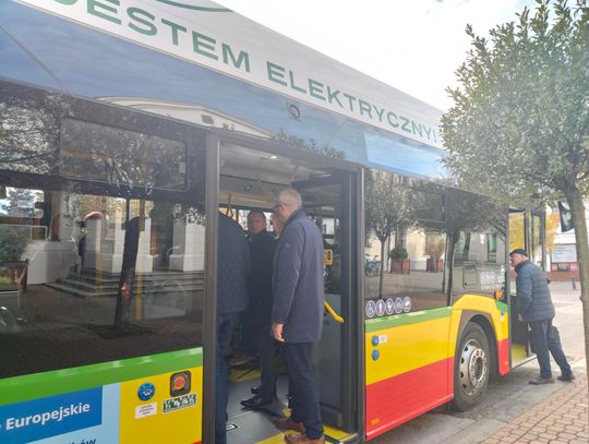 Autobusy elektryczne na ulicach Białej Podlaskiej, październik 2025.