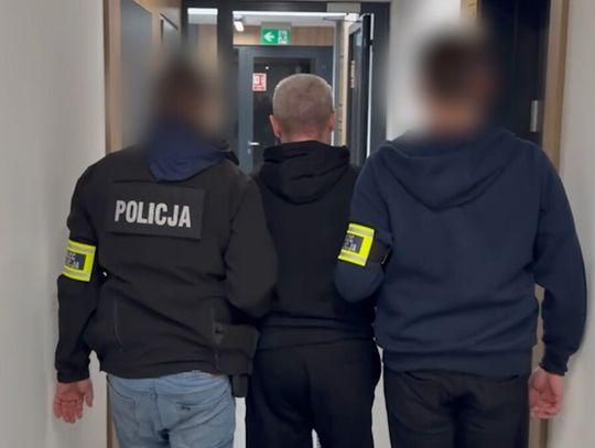 Kraj. Fałszerze banknotów zatrzymani policjanci i zatrzymany