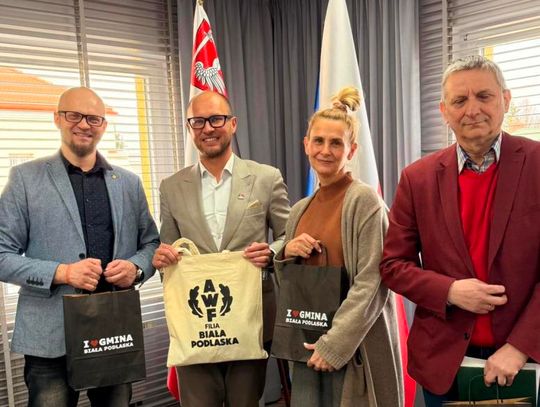 Gmina Biała Podlaska. Dzieci poznają zabawy dziadków