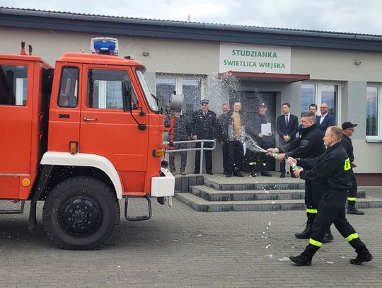 Gmina Biała Podlaska przekazała wóz ratowniczo-gaśniczy [ZDJĘCIA]