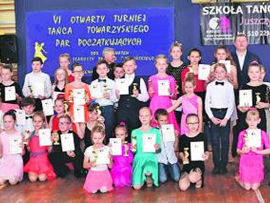 Gmina Kąkolewnica: 120 tancerzy wyszło na parkiet