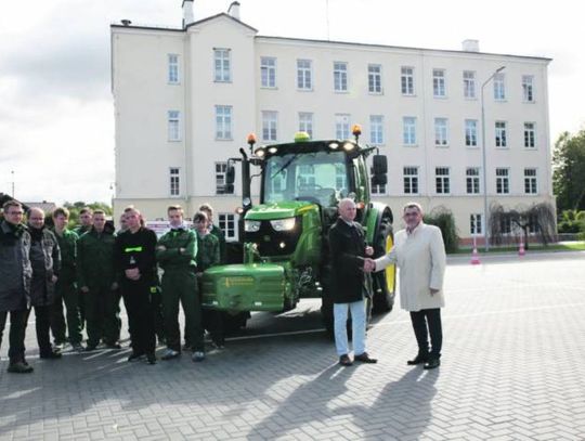 Gmina Leśna Podlaska: Nowy ciągnik i sprzęt rolniczy z oprogramowaniem