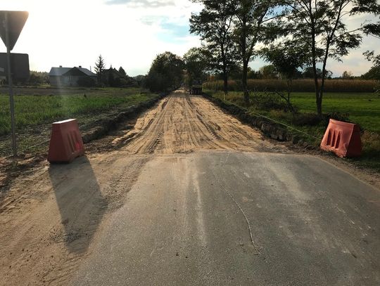 Gmina Łomazy: Rozpoczęła się budowa drogi w Dubowie