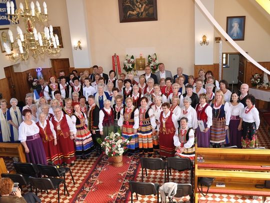 Gmina Międzyrzec Podlaski: Pieśniami wielbili Maryję