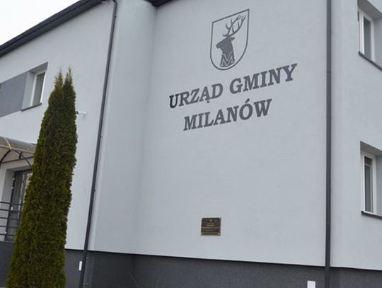 Gmina Milanów: Wielka bitwa o sołectwo