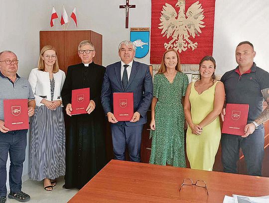 GMINA SARNAKI: Odrestaurują organy i cmentarny parkan