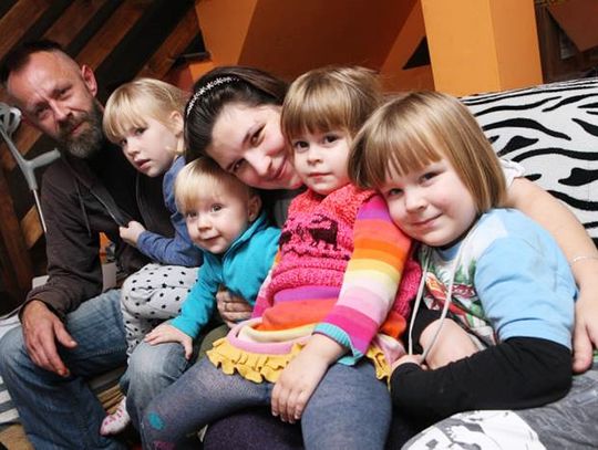 Gmina Tuczna: Sąd odbierze im dzieci za samowolę budowlaną?