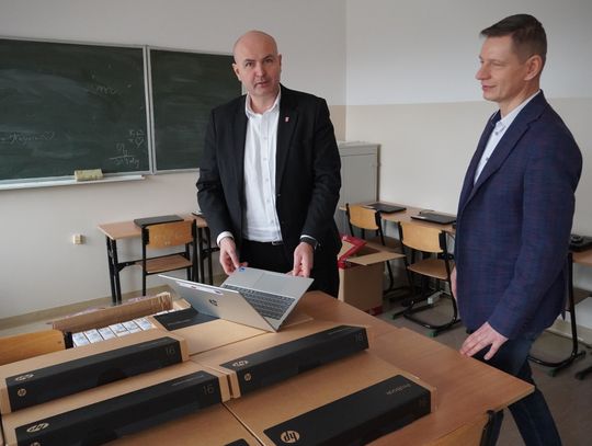 Gminy doposażone przez ministra cyfryzacji Gminy doposażone przez ministra cyfryzacji