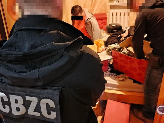 Handel lekami. Reklamowali je jako sposób na niechcianą ciążę [ZDJĘCIA]