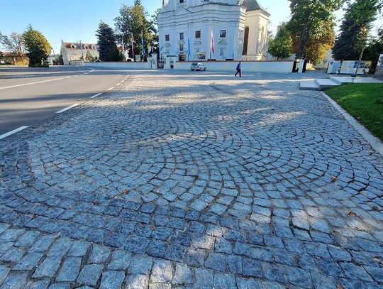 Interwencja: Czytelnik pyta: co z odwodnieniem przy bazylice?