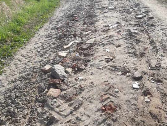 Interwencja: Kiedy naprawią drogę? - pyta mieszkaniec Solinek