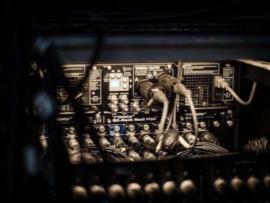 Jak kupić akcesoria elektryczne i nie żałować?