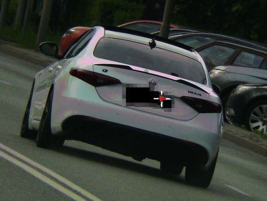 samochód Alfa Romeo