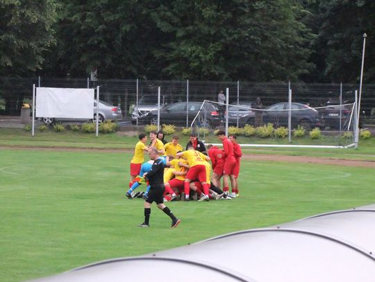 Jedenastka rundy wiosennej i wybory piłkarza maja-czerwca w klasie okręgowej.