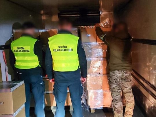 KAS i CBŚP przejęły papierosy o wartości 1,7 mln zł