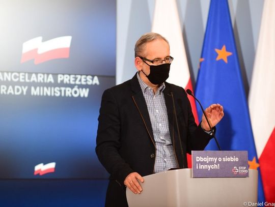 Kiedy rząd wprowadzi obostrzenia? Minister zdradza plany