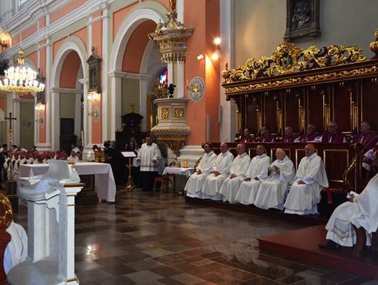 Kolegiata janowska podniesiona do godności bazyliki mniejszej