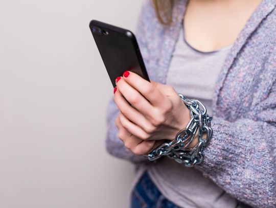 Straciła 150 tys. zł grając na „giełdzie”