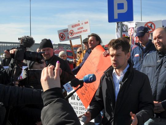 Kołodziejczak w ogniu oskarżeń. Przed laty wspierał protest przeciwko polskiej firmie [FILM]