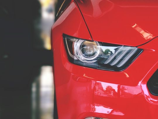 Kredyt gotówkowy, czy samochodowy? Jak sfinansować wymarzony samochód? 