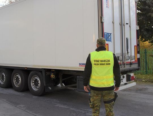 przyczepa, przejście graniczne Kukuryki,